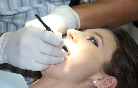 לומינייט או לומינרס – כל מה שצריך לדעת לפני שבוחרים ציפוי לשיניים