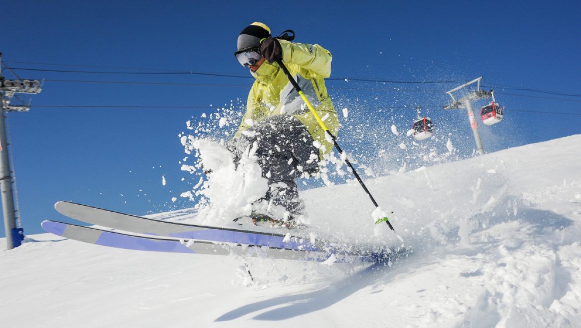 המקומות הטובים ביותר לחופשות סקי בינואר עבור כל המשפחה